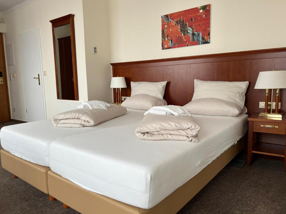 Hotel Hanseatischer Hof Lubeck Exterior photo